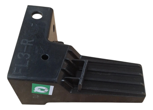 Soporte Superior Derecho Parachoques Delantero Omoda Gt Negro